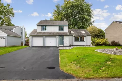 8262 Coconut Tree Dr, Clay, NY 13090