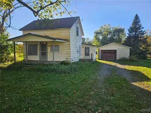 129 Ames St, Mexico, NY 13114