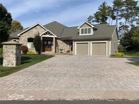8641 Teugega Point Rd, Rome, NY 13440