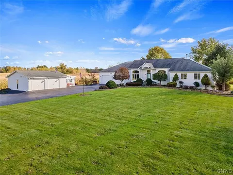 7452 State Route 31, Cicero, NY 13039
