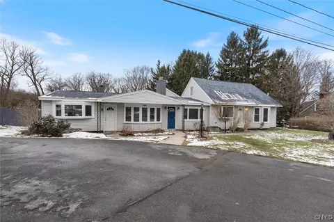 4997 Velasko Rd, Onondaga, NY 13215