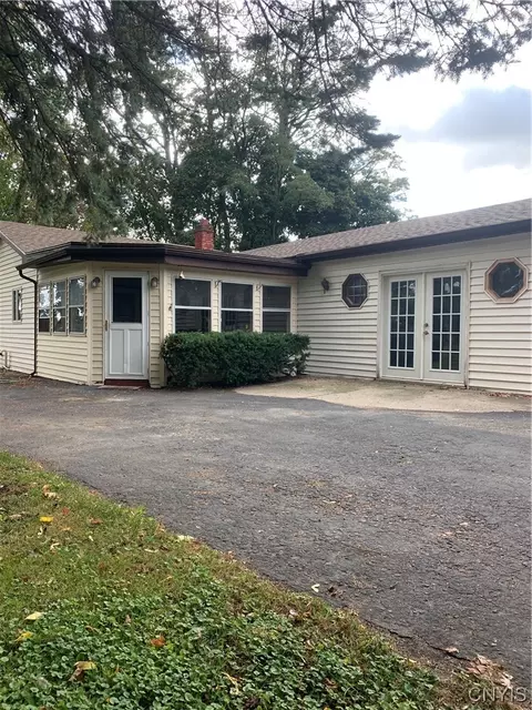 6174 W Lake Rd, Fleming, NY 13021