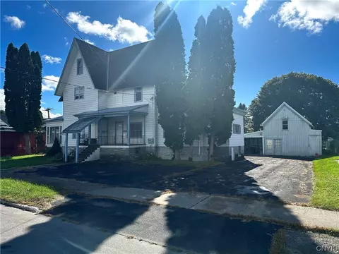 134 2nd Ave, Herkimer, NY 13350 photo 2