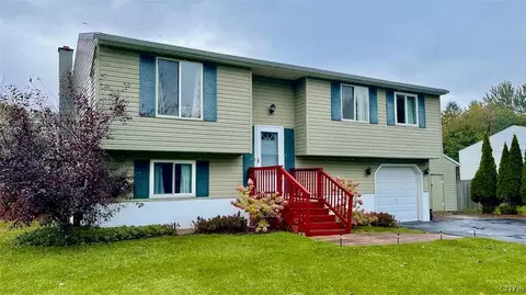 9590 Tagus Ln, Brewerton, NY 13029