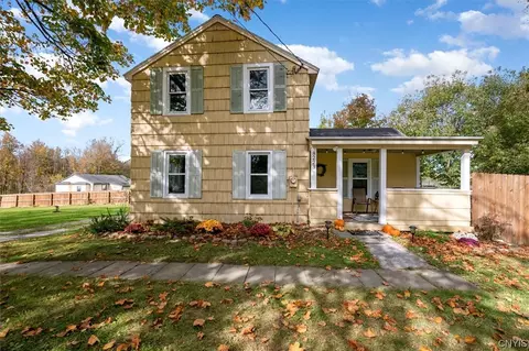 8223 Indian Hill Rd, Manlius, NY 13104