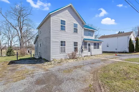 8092 State Route 90, Montezuma, NY 13117