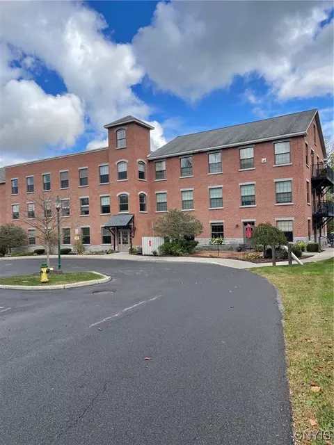 28 Maple St #001, Marcellus, NY 13108