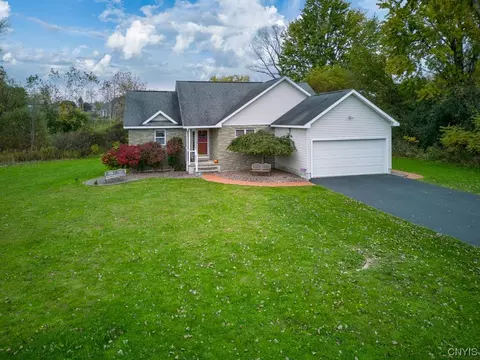 7250 N Brickyard Rd, Van Buren, NY 13027