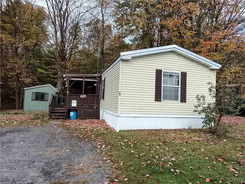 33 Brookside Dr, Lee, NY 13363