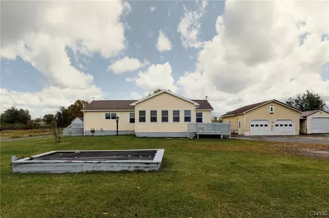 8145 County Route 125, Lyme, NY 13622