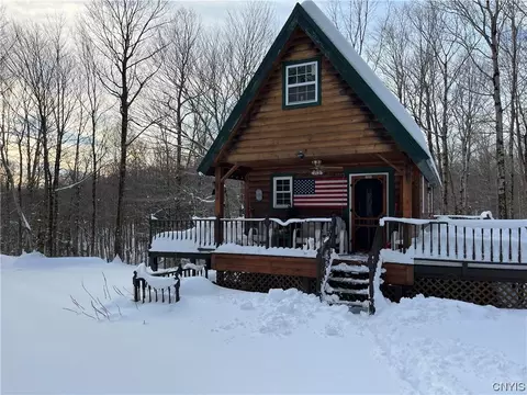 65 Lake Pennock Dr, Richland, NY 13144