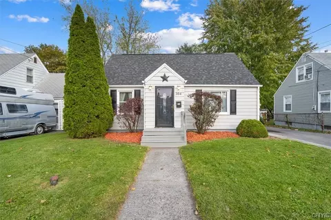 304 Darlington Rd, Syracuse, NY 13208