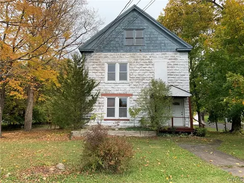 4480 Dublin Rd, Marcellus, NY 13108