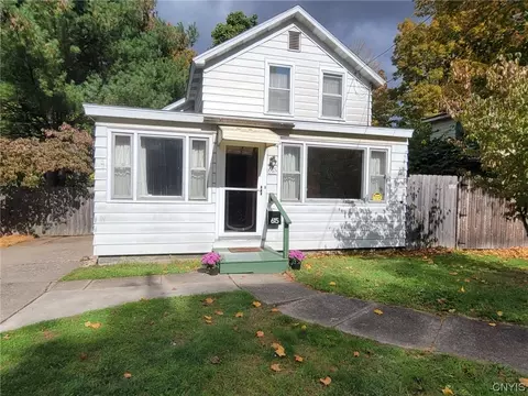 615 Rochester St, Fulton, NY 13069