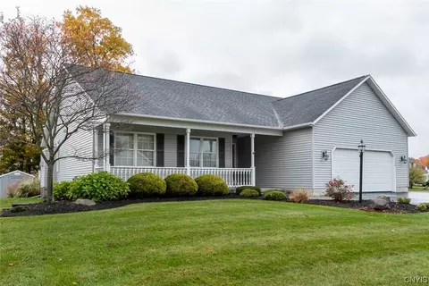 4200 Blue Beech Ln, Clay, NY 13090