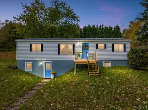 9796 Starr Hill Rd, Steuben, NY 13438