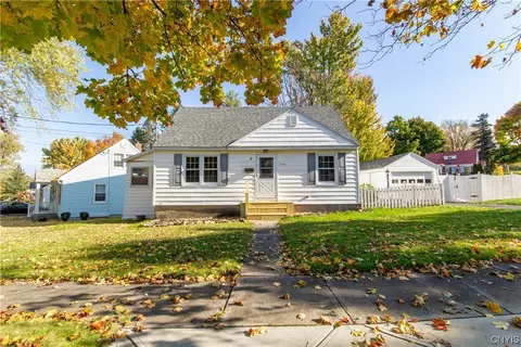 1385 Sherman St, Watertown, NY 13601