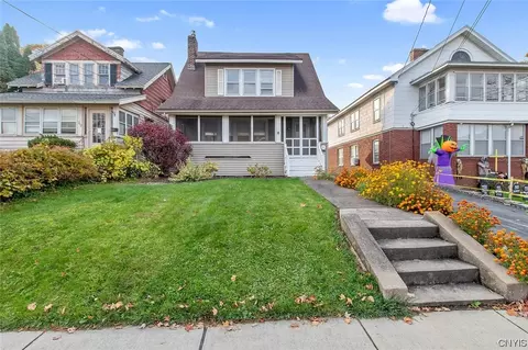 248 Forest Hill Dr, Syracuse, NY 13206