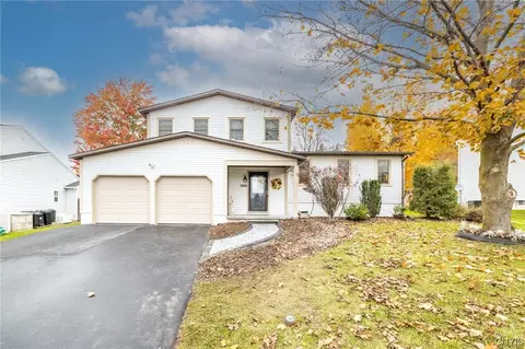 8308 Azimuth Dr, Baldwinsville, NY 13027