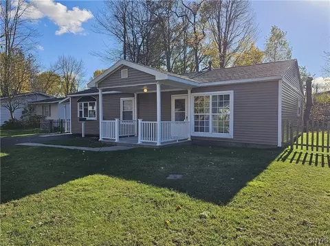 6 Birchdale Rd, Utica, NY 13501
