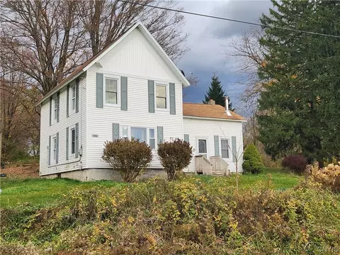 1252 Woodworth Rd, Spafford, NY 13152