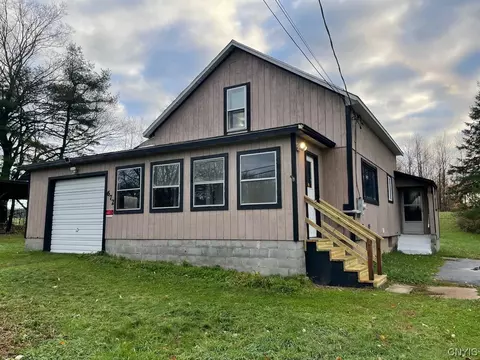 672 County Route 38, Parish, NY 13131