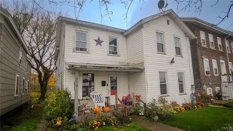 213 E Whitesboro St, Rome, NY 13440
