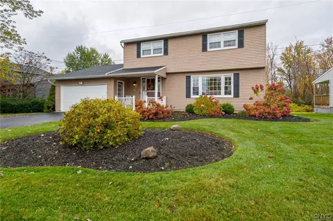 7408 Liffey Ln, Clay, NY 13088