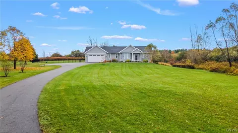 4240 Gates Rd, Jamesville, NY 13078