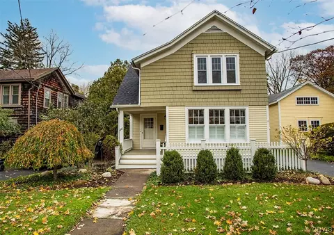 401 Elm St, Fayetteville, NY 13066