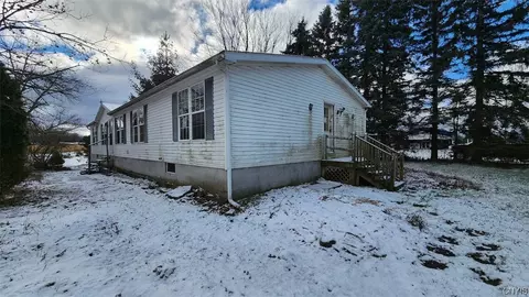 2193 County Route 1, Scriba, NY 13126