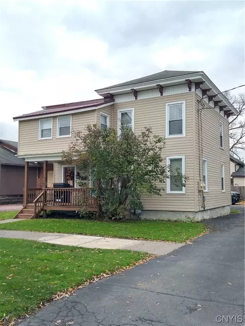 17 Venette St, Cortland, NY 13045