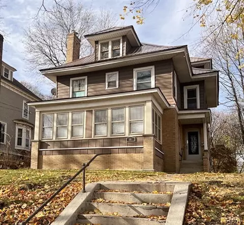 100 Summit Ave, Syracuse, NY 13207