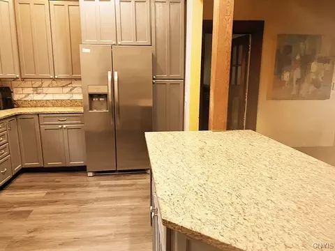 100 Summit Ave, Syracuse, NY 13207 photo 20