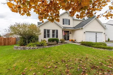 6247 Alabama Path, Cicero, NY 13039