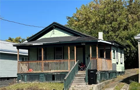 1004 Park St, Syracuse, NY 13208