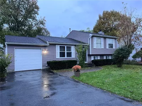 413 Old Cove Rd, Salina, NY 13090