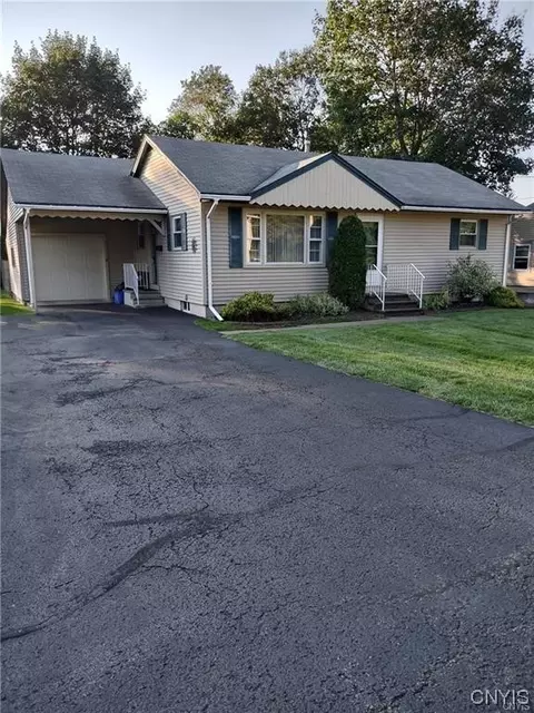 12 Irving Rd, New Hartford, NY 13413