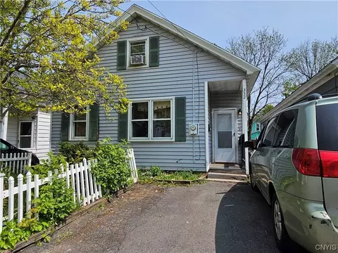 332 Craig St, Syracuse, NY 13208