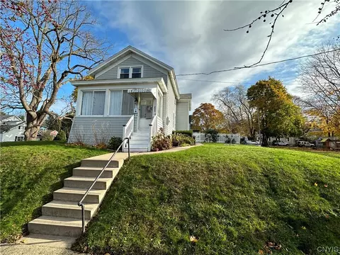 233 E 11th St, Oswego, NY 13126