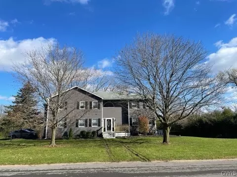 5024 Prairieview Dr, Onondaga, NY 13031