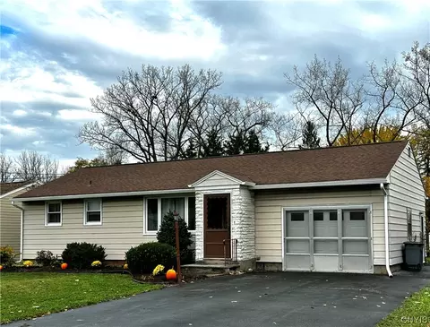 115 Bury Dr, Geddes, NY 13209