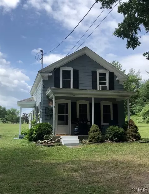 23 Cemetery Rd, Oswego, NY 13126