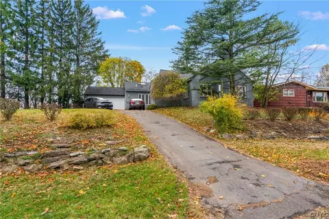 216 Scottholm Ter, Syracuse, NY 13224