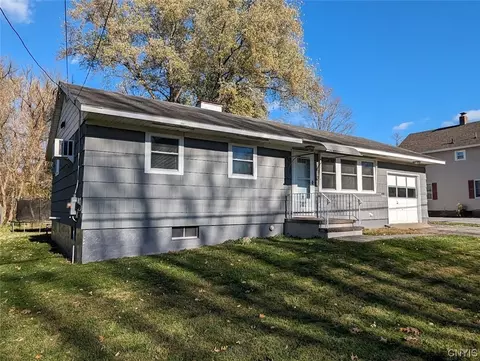 906 Elm St, Rome, NY 13440