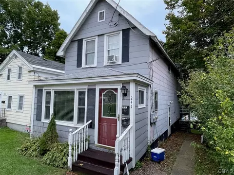 241 E 9th St, Oswego, NY 13126