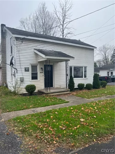 8081 State Route 90, Montezuma, NY 13117