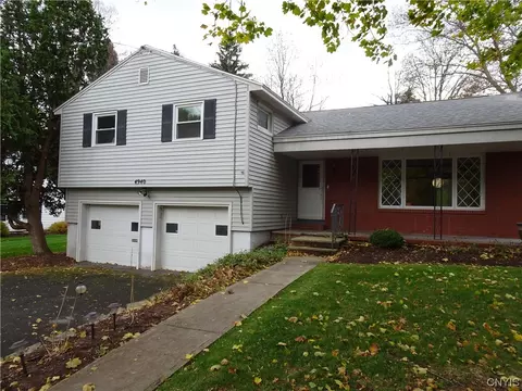 4940 Elgin Cir, Onondaga, NY 13215