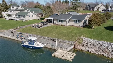 122 S Shore Dr, Clayton, NY 13624