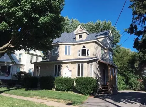 504 Vine St, Salina, NY 13088